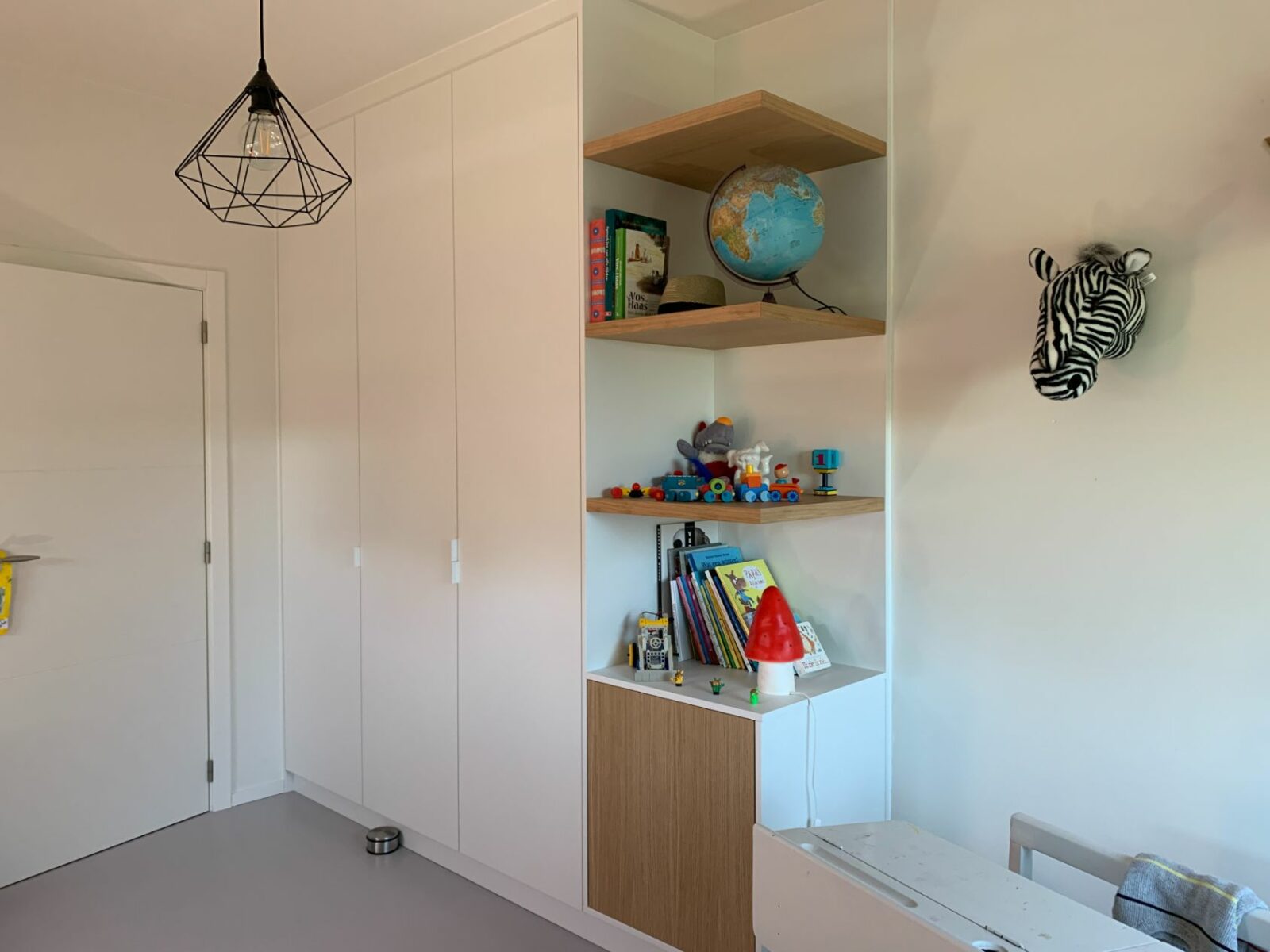 Dressingkast op maat in kinderkamer